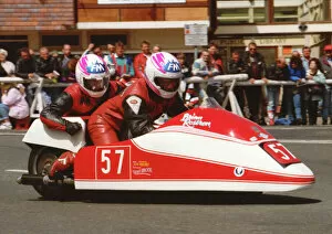 Ian Gemmell Gallery: Brian Rostron & Ian Gemmell (Winstanley Yamaha) 1995 Sidecar TT