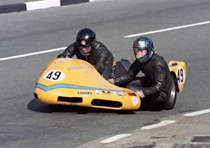 Images Dated 19th August 2020: Brian Rostron & Ian Gemmell (Yamaha) 1981 Sidecar TT