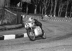 Images Dated 4th November 2016: Bruno Spaggiari (Ducati) 1959 Ultra Lightweight TT