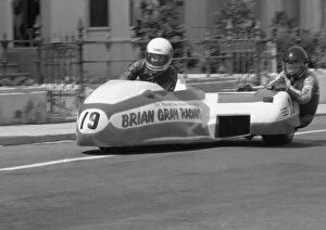 Bryan Gray & B Barlow (Yamaha) 1984 Sidecar TT