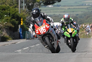 Cameron Donald Gallery: Cameron Donald (Honda) and Dan Kneen (Kawasaki) 2011 Southern 100