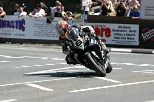 Images Dated 31st May 2008: Cameron Donald at Quarter Bridge: 2008 Superbike TT