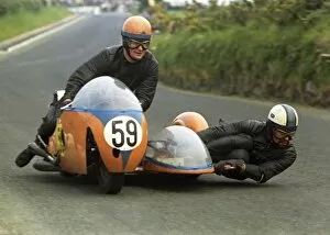 Images Dated 3rd November 2016: Campbell Smith & James Law (BSA) 1970 750 Sidecar TT