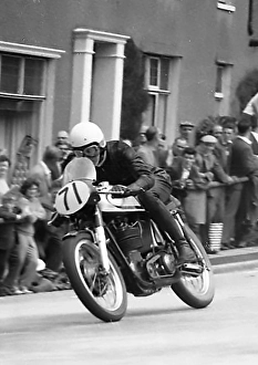 Norton Prints: Canadian Dave Wildman (Norton) on Bray Hill