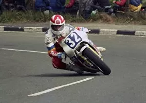 Images Dated 16th September 2011: Carl Fogarty at the Gooseneck: 1987 Junior 250 TT