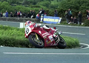 Images Dated 18th July 2011: Carl Fogarty at the Gooseneck: 1990 Formula One TT