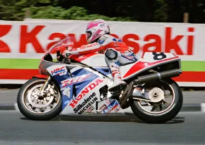 Images Dated 7th September 2019: Carl Fogarty (Honda) 1991 Formula One TT