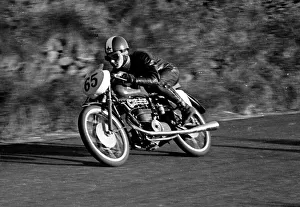 Carlo Ubialli MV 1953 Ultra Lightweight TT