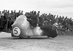 Images Dated 3rd August 2016: Charlie Freeman & John Chisnall (Norton) 1957 Sidecar TT
