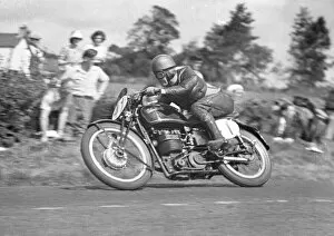 Images Dated 4th April 2021: Charlie Salt (Velocette) 1949 Junior Ulster Grand Prix