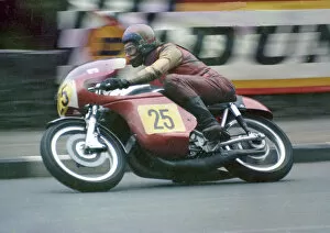 Images Dated 10th January 2020: Charlie Sanby (Hi-Tac Suzuki) 1973 Senior TT