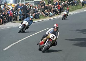Images Dated 13th October 2020: Chas Mortimer & Jack Findlay (Yamaha) 1971 Lightweight TT