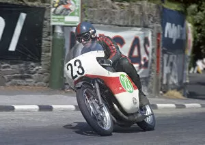 Images Dated 3rd May 2022: Chas Mortimer (Yamaha) 1969 Lightweight TT