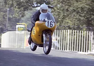 Images Dated 3rd December 2021: Chas Wield (Norton) 1971 Senior Manx Grand Prix