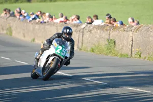 Images Dated 27th August 2008: Chris Barratt (Yamaha) 2008 Billown TT race