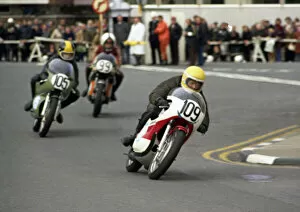 Chris Bond (Yamaha) 1974 Junior Manx Grand Prix