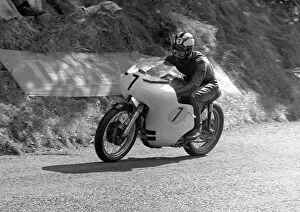 Chris Conn Gallery: Chris Conn leaves Ramsey Hairpin: 1966 Senior TT