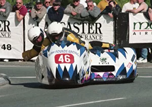 Images Dated 12th June 2022: Chris Founds & Peter Founds (DJS Yamaha) 1999 Sidecar TT