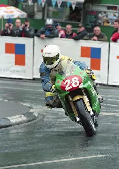 Images Dated 17th May 2021: Chris Hook (Yamaha) 2000 Production TT