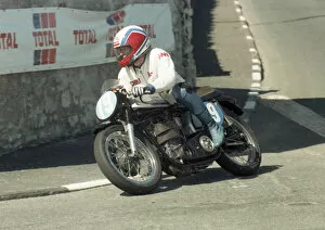 Images Dated 9th December 2020: Chris McGahan (Norton) 1989 Junior Classic TT