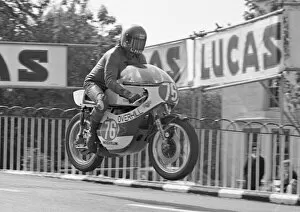 Images Dated 26th August 2021: Chris McGahan (Yamaha) 1975 Lightweight TT