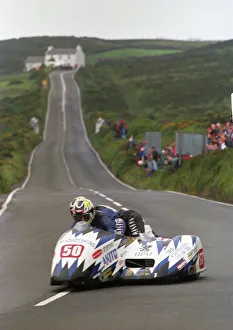 Chris and Pete Founds (DJS Yamaha) 1998 Sidecar TT
