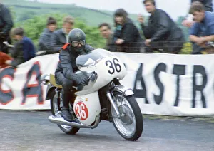 Images Dated 20th February 2021: Chris Vincent (Suzuki) 1968 Production TT