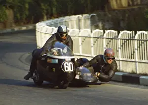 Triumph Prints: Cliff Munson & R H Ashendon (Triumph) 1971 750 Sidecar TT