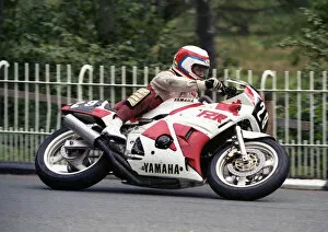 Colin Bevan Gallery: Colin Bevan (Yamaha) 1990 Supersport 400 TT
