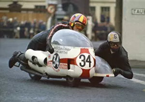 Images Dated 9th October 2018: Colin Hornby & Mike Griffiths (BMW) 1971 500 Sidecar TT
