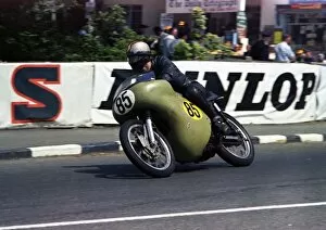 Images Dated 7th November 2016: Colin Thompson (Norton) 1967 Senior TT