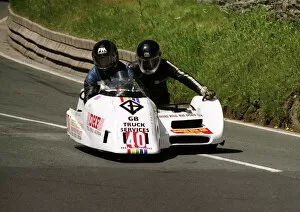 Images Dated 7th January 2018: Conrad Harrison & Carl Kirwin (Yamaha) 1995 Sidecar TT