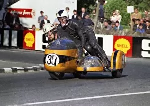 Images Dated 17th September 2013: Bill Copson and Francis Higginbottom (BMW) 1968 500 Sidecar TT