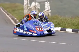 Craig Bloore & Christopher Bloore (Yamaha) 2004 Sidecar TT