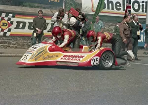 Images Dated 5th March 2020: Craig McComb & Paschal Brady (Yamaha) 1986 Sidecar TT
