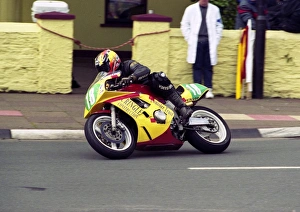 Images Dated 15th August 2016: Craig McLean (Yamaha) 2002 Lightweight 400 TT