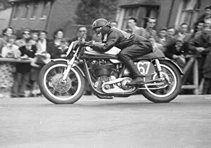 Images Dated 22nd August 2021: Cromie McCandless (Norton) 1952 Senior TT