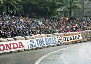 Crowds at Braddan Bridge 1980 Formula One TT