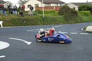 Images Dated 4th June 2005: Bill Currie & Kerry Williams (Windle Yamaha) 2005 Sidecar TT