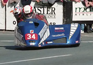 Bill Currie & Nick Haslam (Interlock Yamaha) 1999 Sidecar TT