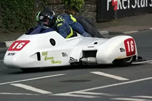Images Dated 5th June 2010: Bill Currie & Robert Biggs (LCR Yamaha) 2010 Sidecar A TT