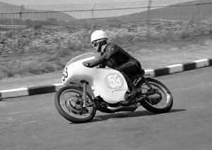 Images Dated 15th December 2020: Cyril Howard (Guzzi) 1963 Junior Manx Grand Prix