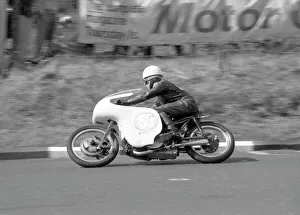 Cyril Howard (Guzzi) 1963 Junior Manx Grand Prix