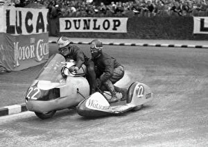 Eric Bliss Gallery: Cyril Smith and Eric Bliss (Norton Watsonian) 1957 Sidecar TT