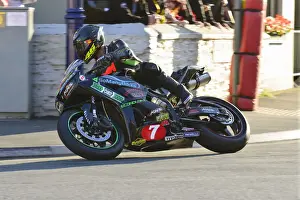 Damian Horan Prints: Damian Horan (Suzuki) 2014 Newcomers A Manx Grand Prix