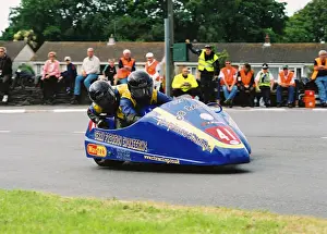 Dan Clark & Nigel Mayers (Heys Honda) 2004 Sidecar TT
