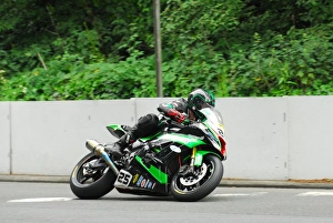 Images Dated 10th June 2016: Dan Hegarty (Kawasaki) 2016 Senior TT