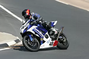 Images Dated 6th May 2022: Dan Kneen (Suzuki) 2009 Superbike TT