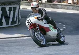 Images Dated 25th April 2021: Danny Keany (Yamaha) 1969 Lightweight TT
