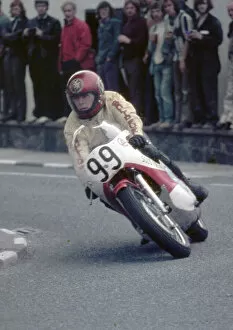 Images Dated 5th January 2021: Danny Shimmin (Yamaha) 1973 Junior Manx Grand Prix